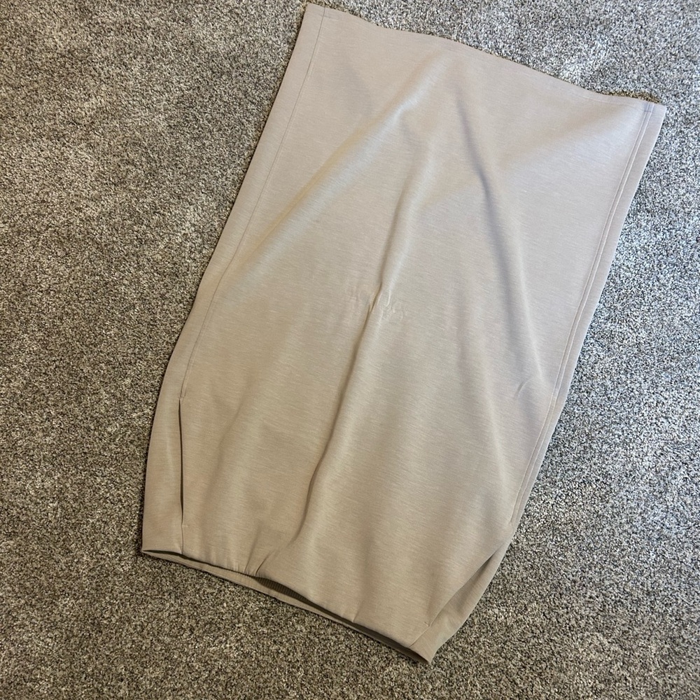 Lululemon Softstreme High Rise MIDI Skirt - Picture 6 of 6